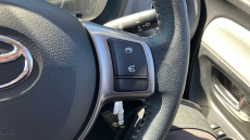 Toyota Yaris 1.33 VVT-i Icon 5dr Petrol Hatchback